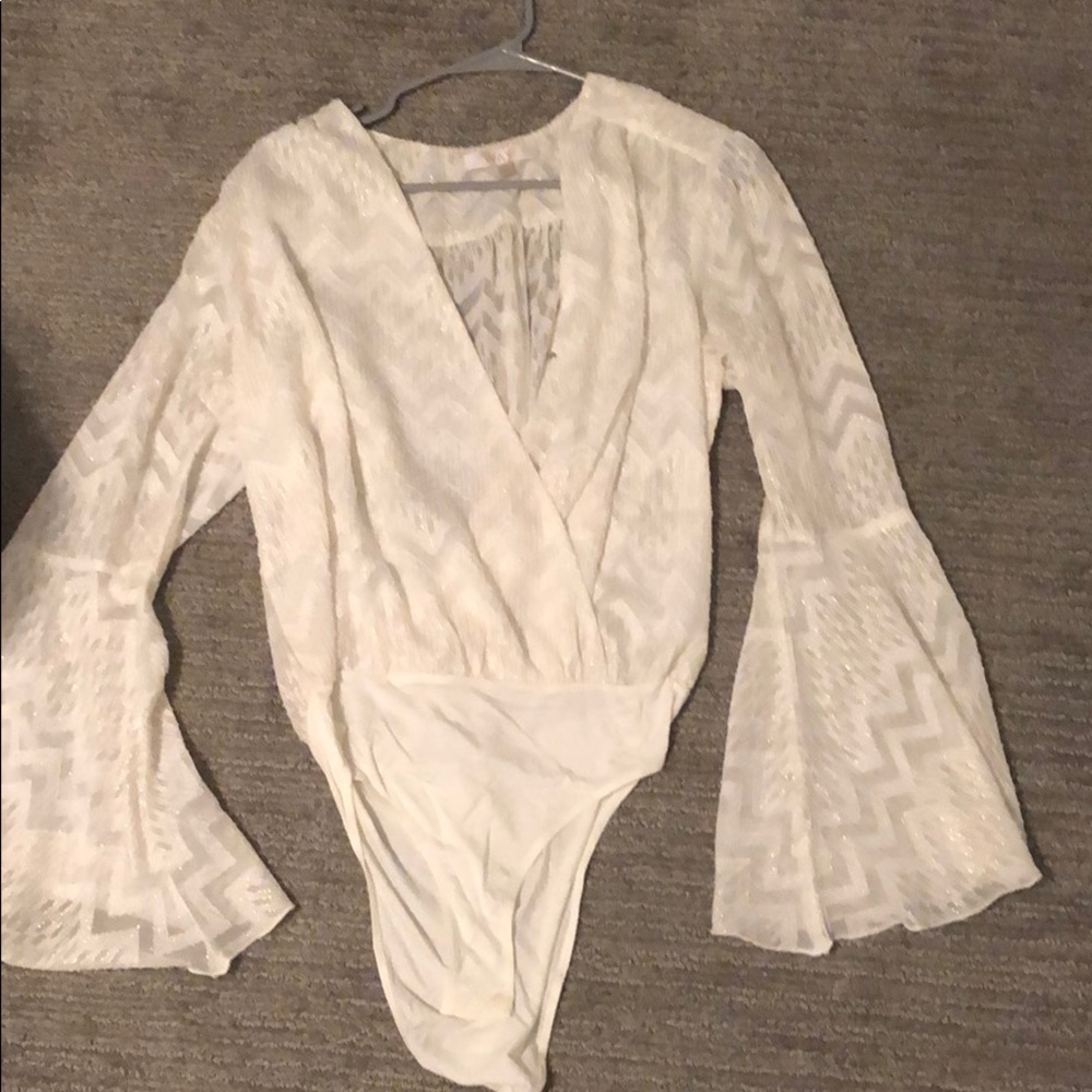 White long sleeve bodysuit